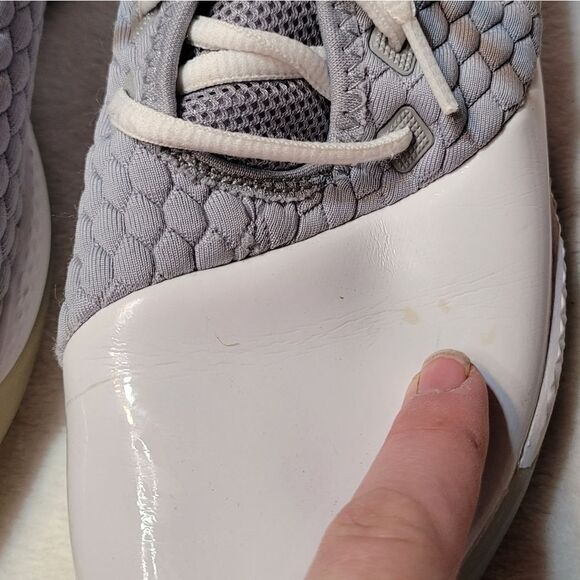 Nike Lebron Witness III PRM Mens BQ9819-002 Wolf Grey Size 8 shoes sneakers - Picture 9 of 9